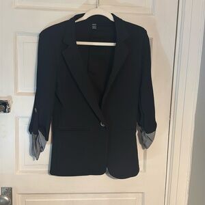 2 for $12 🎉 SHEIN XS Black Blazer